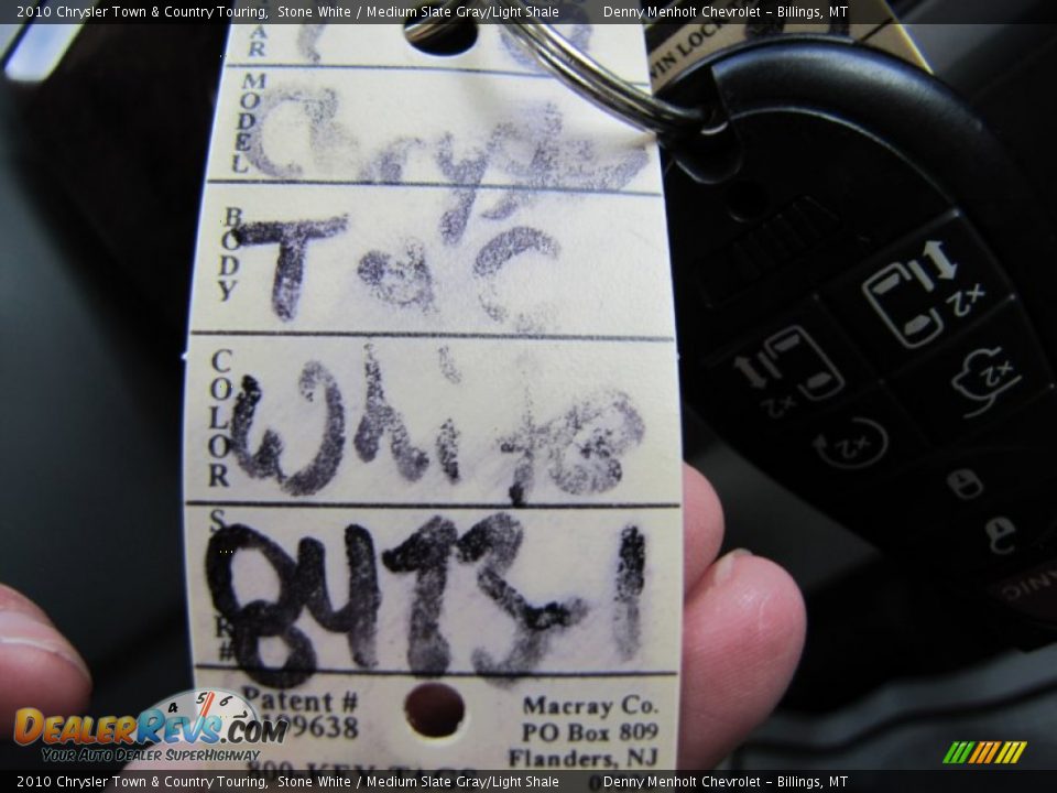 2010 Chrysler Town & Country Touring Stone White / Medium Slate Gray/Light Shale Photo #29