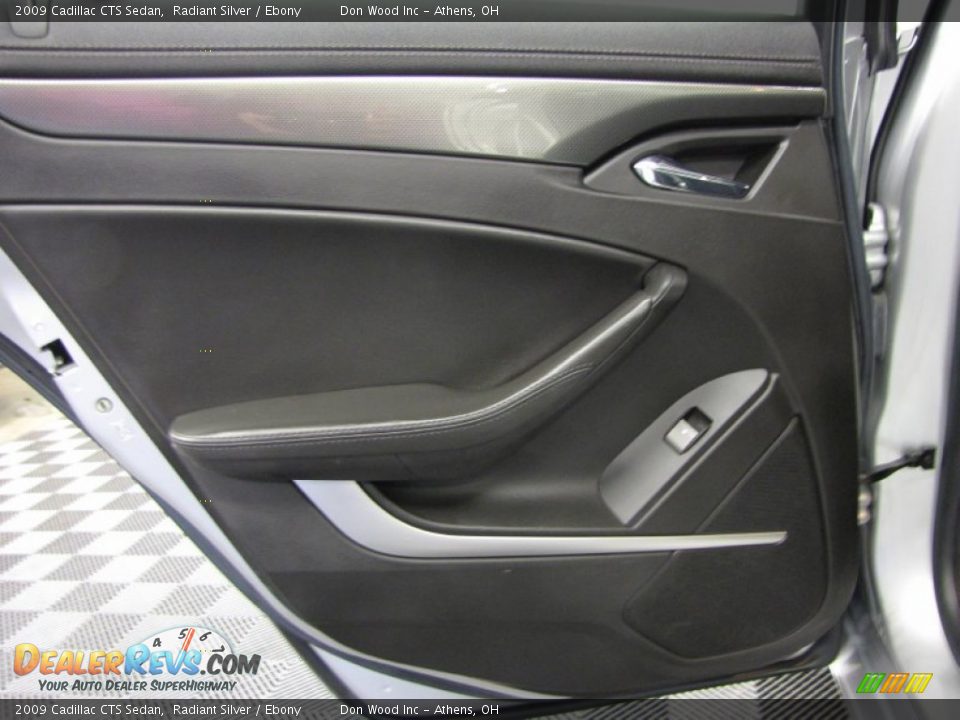 2009 Cadillac CTS Sedan Radiant Silver / Ebony Photo #16