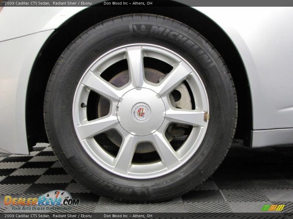 2009 Cadillac CTS Sedan Radiant Silver / Ebony Photo #32