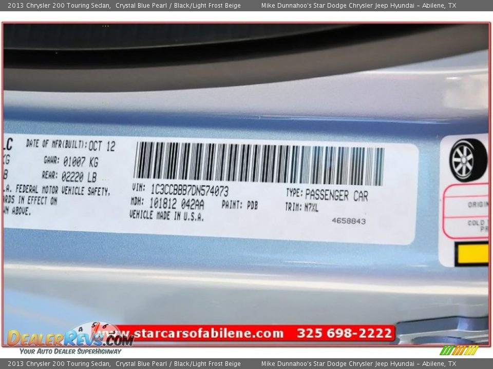 2013 Chrysler 200 Touring Sedan Crystal Blue Pearl / Black/Light Frost Beige Photo #10