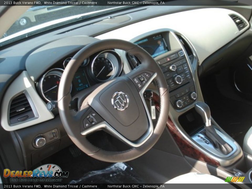 2013 Buick Verano FWD White Diamond Tricoat / Cashmere Photo #10