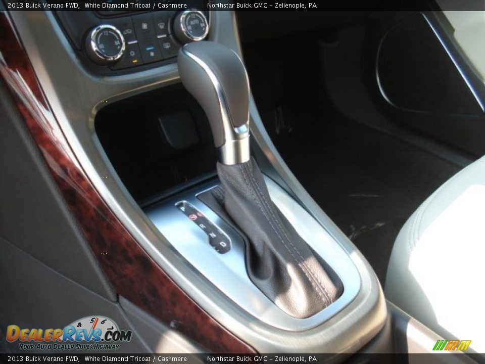 2013 Buick Verano FWD White Diamond Tricoat / Cashmere Photo #17