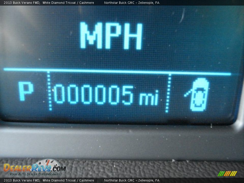 2013 Buick Verano FWD White Diamond Tricoat / Cashmere Photo #19