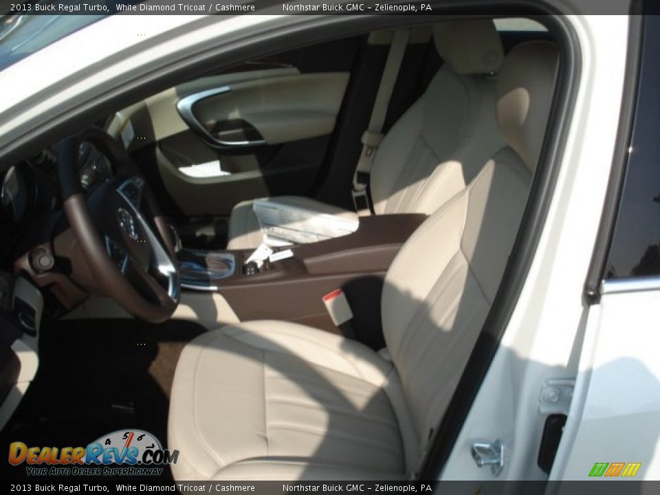 2013 Buick Regal Turbo White Diamond Tricoat / Cashmere Photo #11