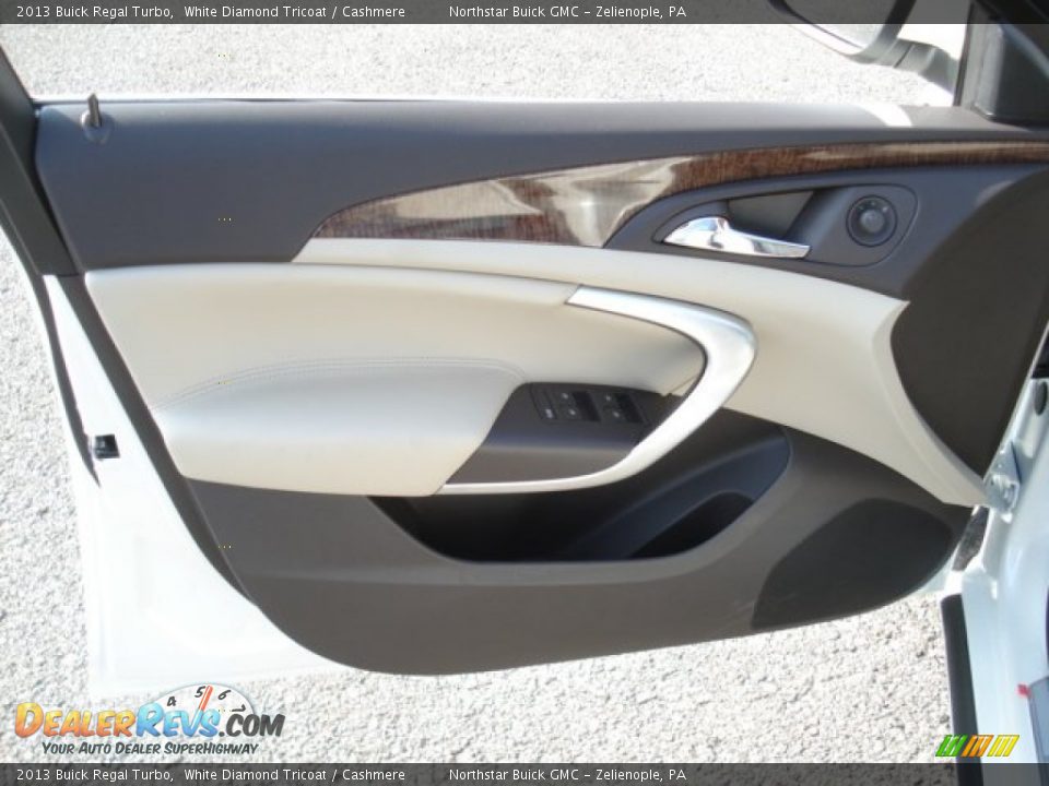 2013 Buick Regal Turbo White Diamond Tricoat / Cashmere Photo #12