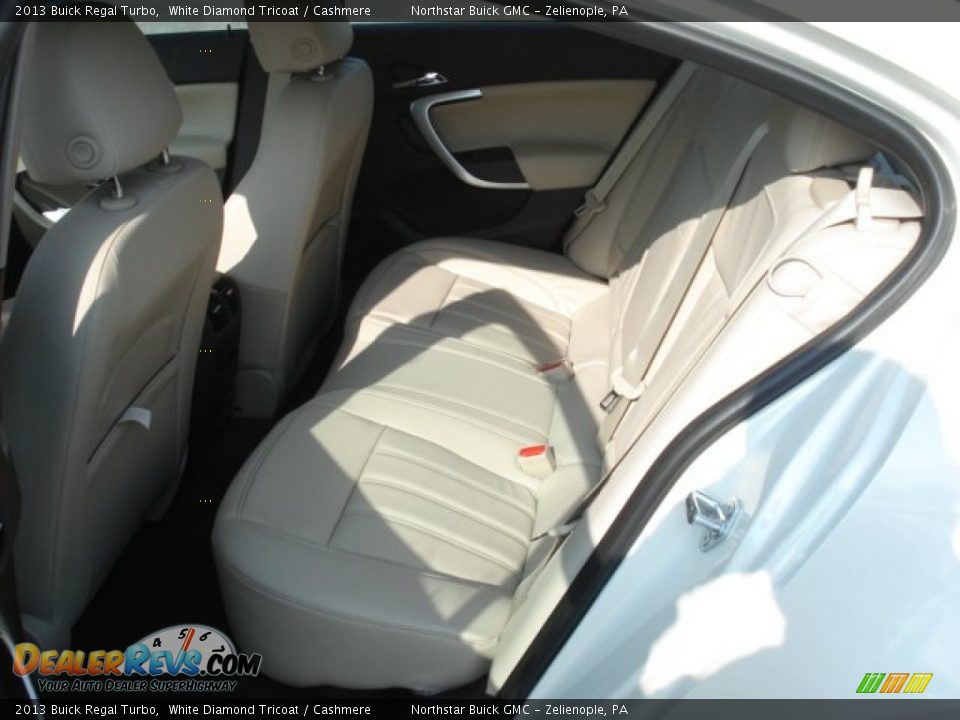 2013 Buick Regal Turbo White Diamond Tricoat / Cashmere Photo #13