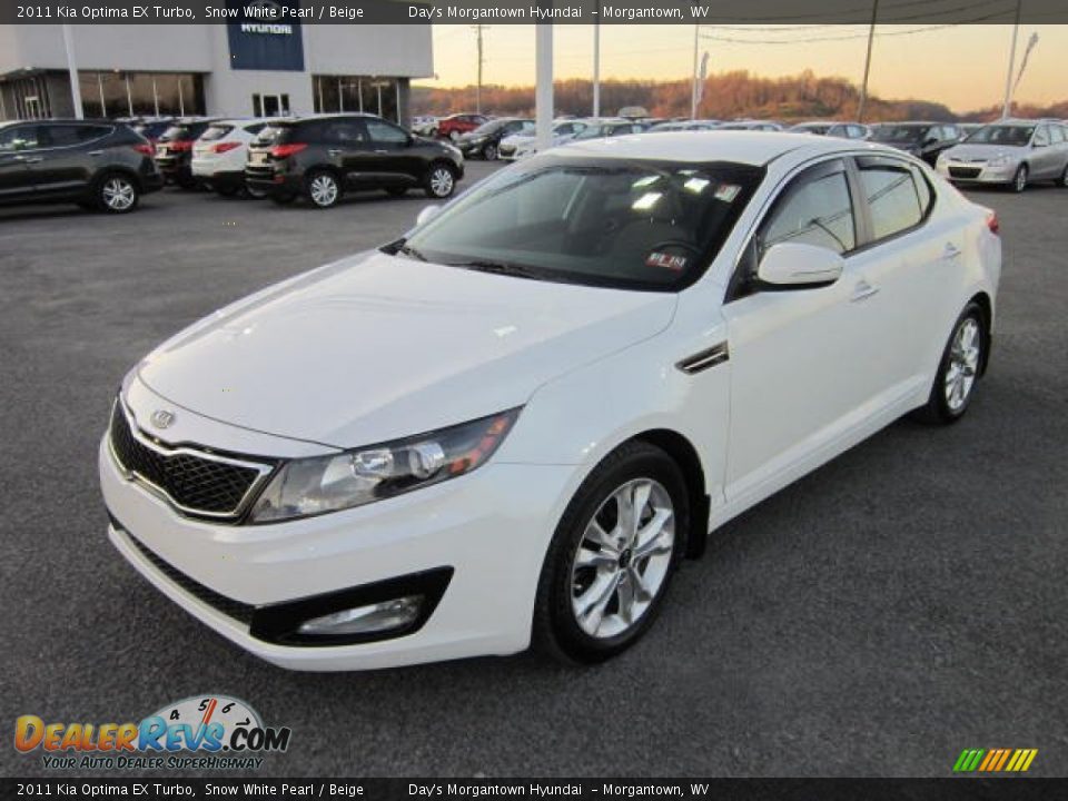 Front 3/4 View of 2011 Kia Optima EX Turbo Photo #3