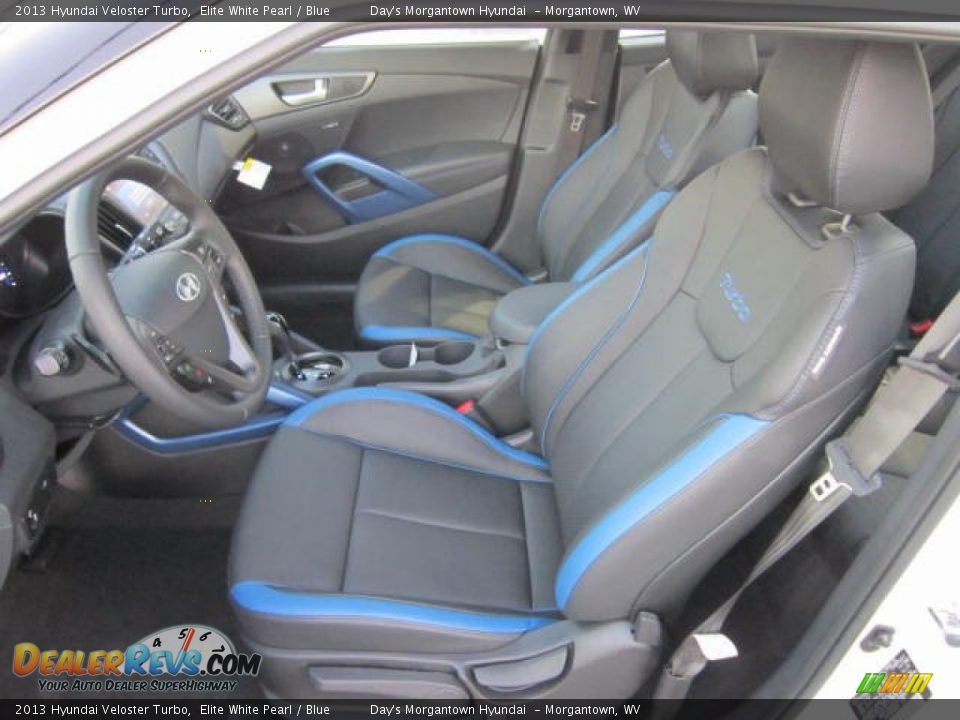 Front Seat of 2013 Hyundai Veloster Turbo Photo #15
