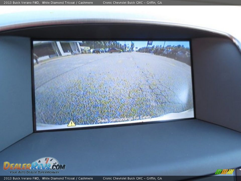 2013 Buick Verano FWD White Diamond Tricoat / Cashmere Photo #18