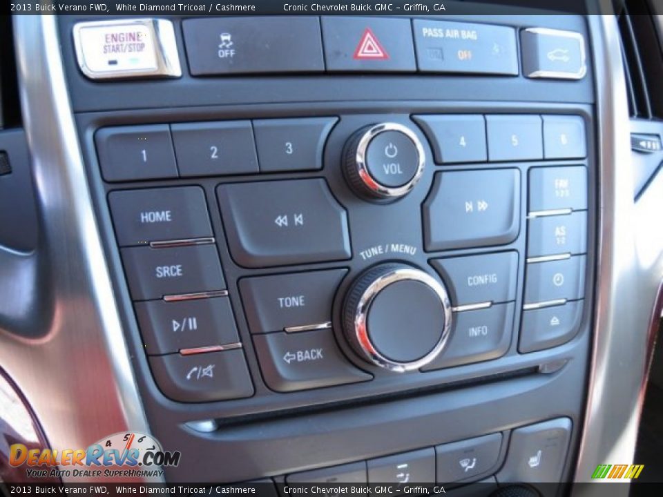 2013 Buick Verano FWD White Diamond Tricoat / Cashmere Photo #20