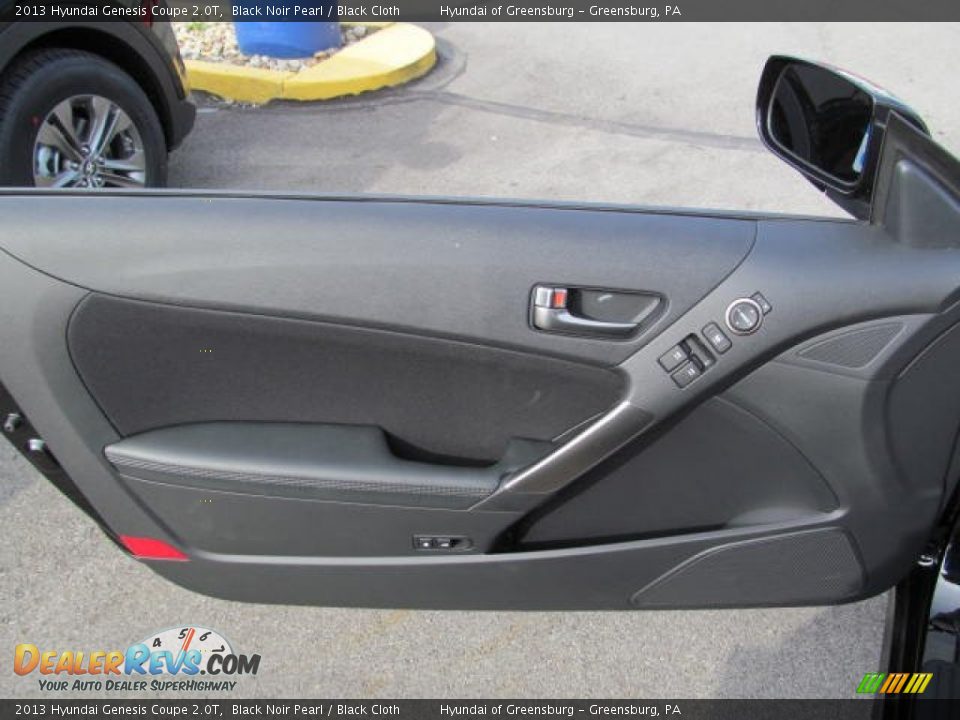 2013 Hyundai Genesis Coupe 2.0T Black Noir Pearl / Black Cloth Photo #7