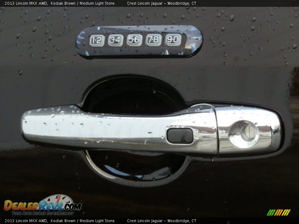 2013 Lincoln MKX AWD Kodiak Brown / Medium Light Stone Photo #12