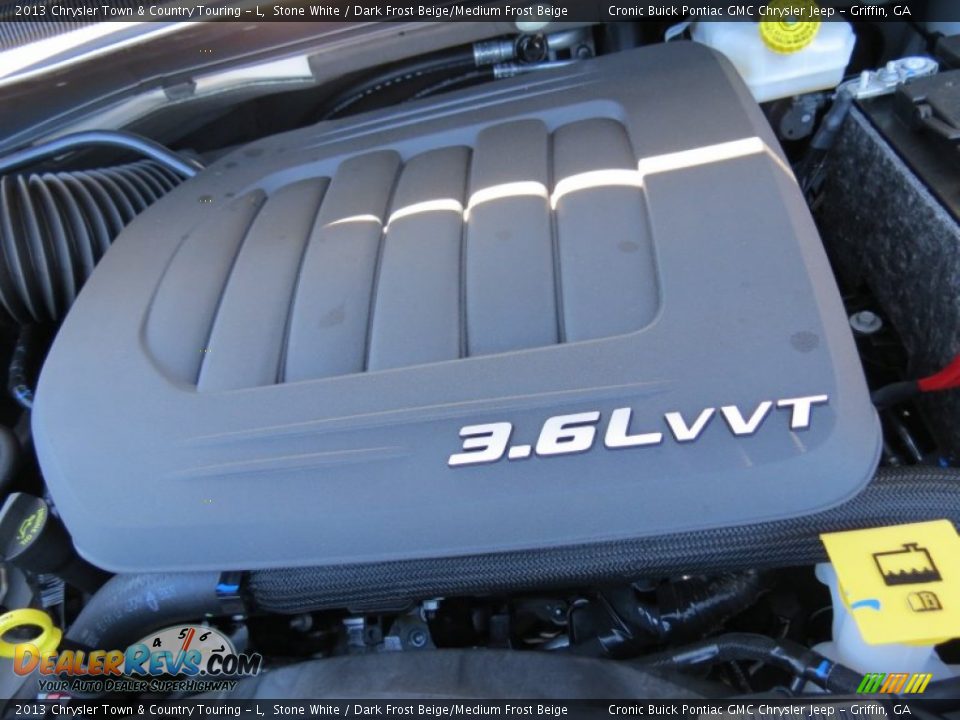 2013 Chrysler Town & Country Touring - L Stone White / Dark Frost Beige/Medium Frost Beige Photo #14