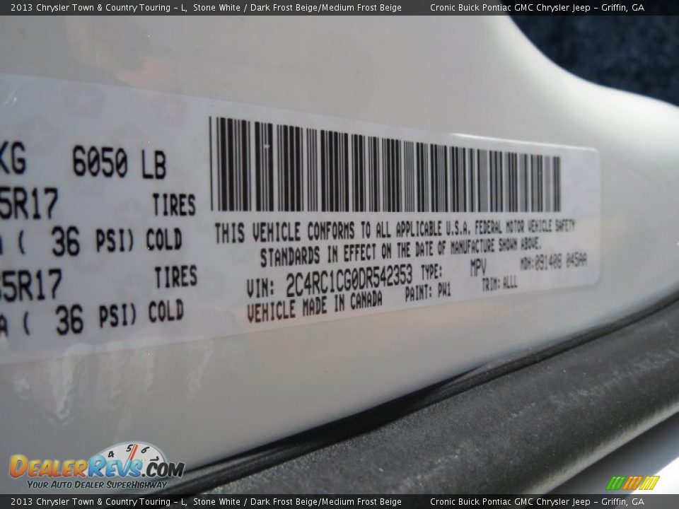 2013 Chrysler Town & Country Touring - L Stone White / Dark Frost Beige/Medium Frost Beige Photo #18