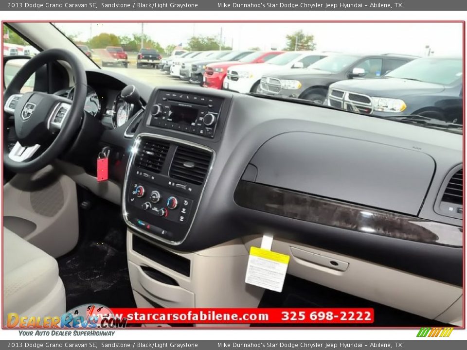 2013 Dodge Grand Caravan SE Sandstone / Black/Light Graystone Photo #26