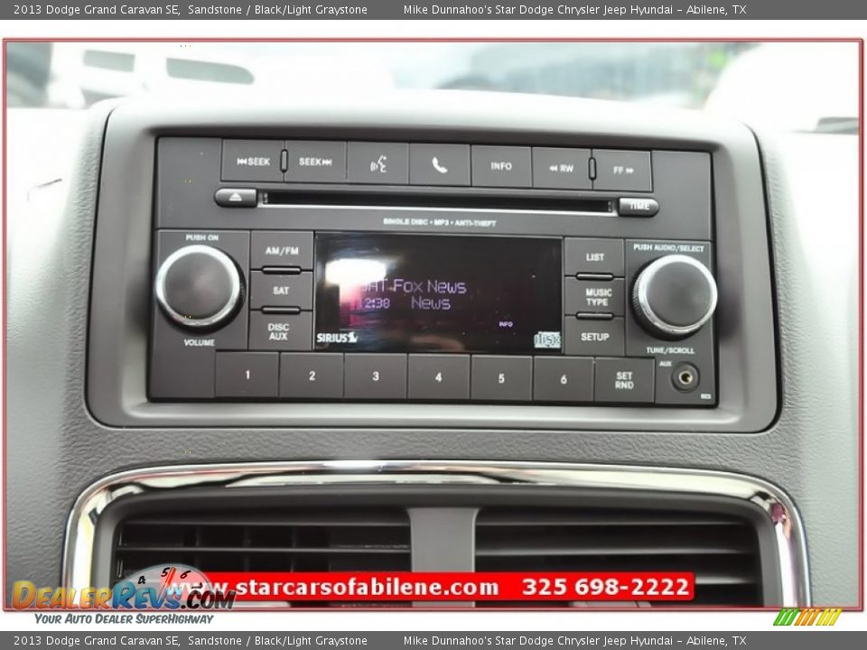 2013 Dodge Grand Caravan SE Sandstone / Black/Light Graystone Photo #32