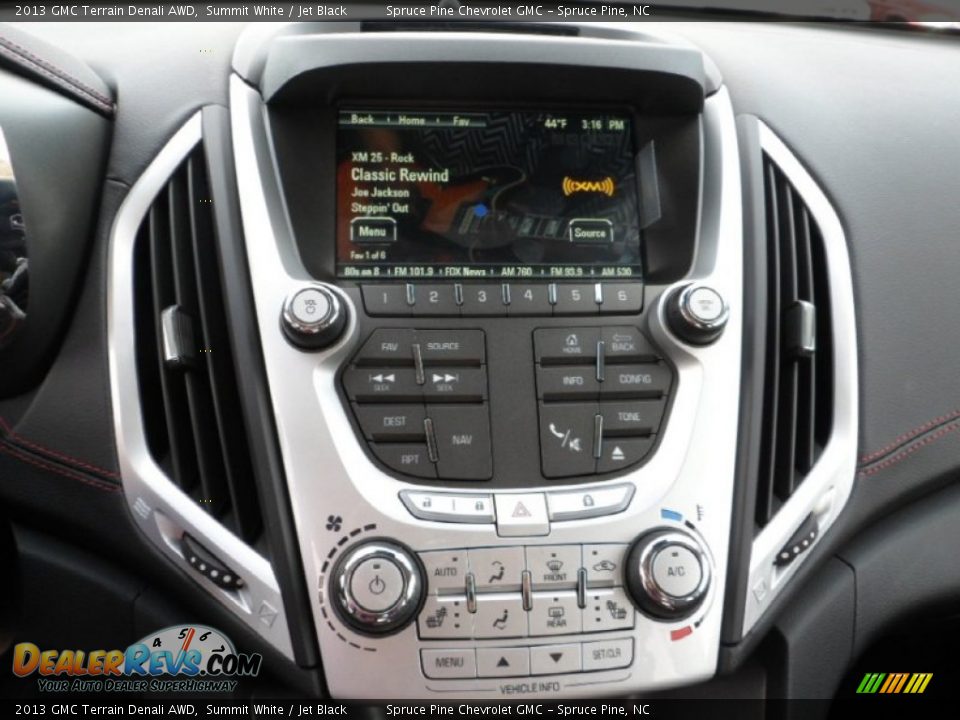 Controls of 2013 GMC Terrain Denali AWD Photo #17