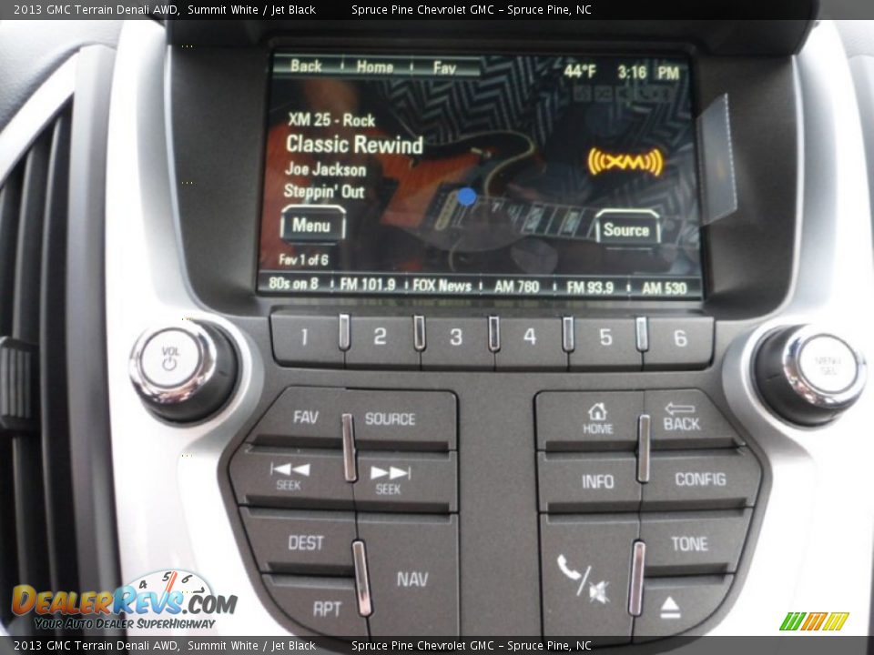 Controls of 2013 GMC Terrain Denali AWD Photo #18