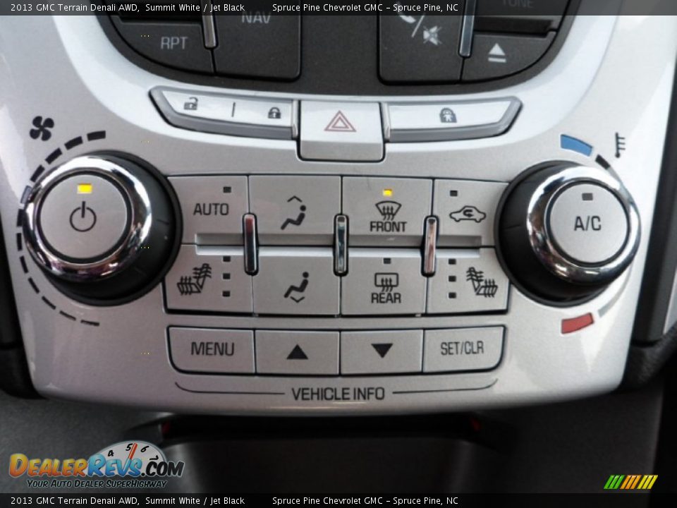 Controls of 2013 GMC Terrain Denali AWD Photo #19