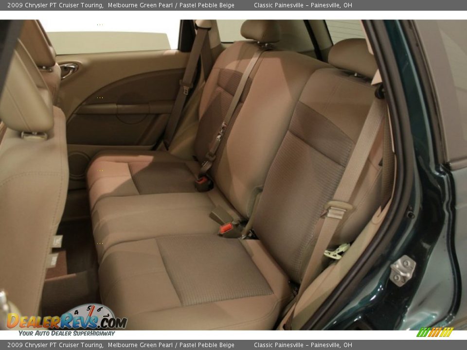 2009 Chrysler PT Cruiser Touring Melbourne Green Pearl / Pastel Pebble Beige Photo #14
