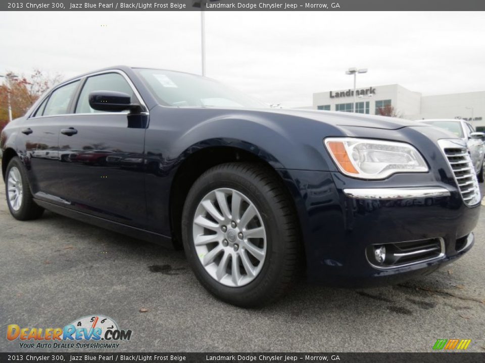 2013 Chrysler 300 Jazz Blue Pearl / Black/Light Frost Beige Photo #4