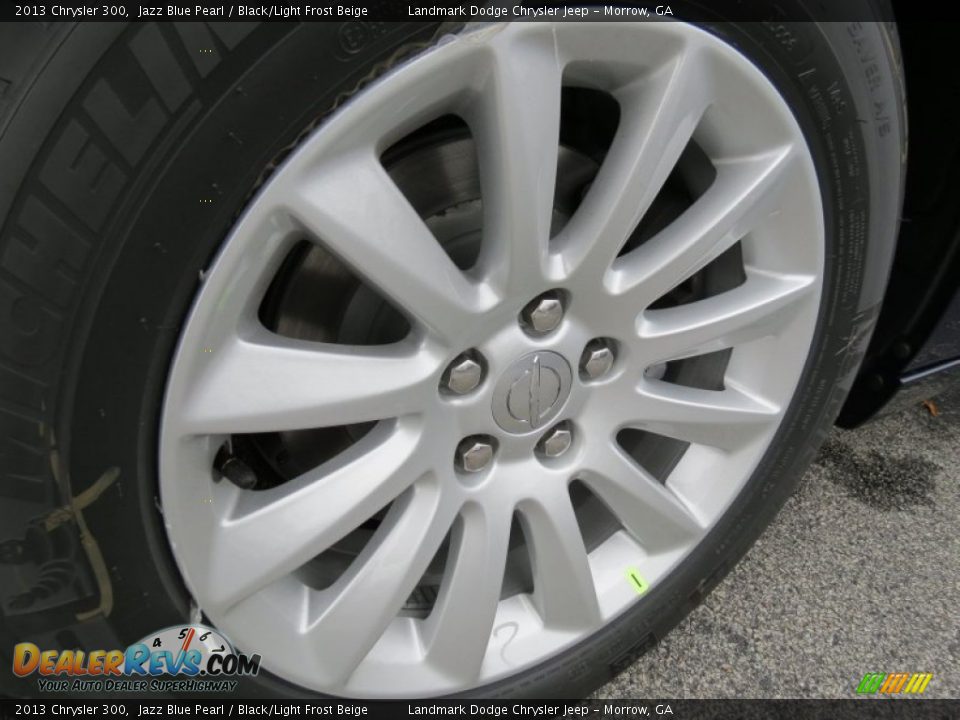 2013 Chrysler 300  Wheel Photo #5