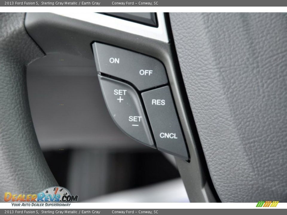 Controls of 2013 Ford Fusion S Photo #19