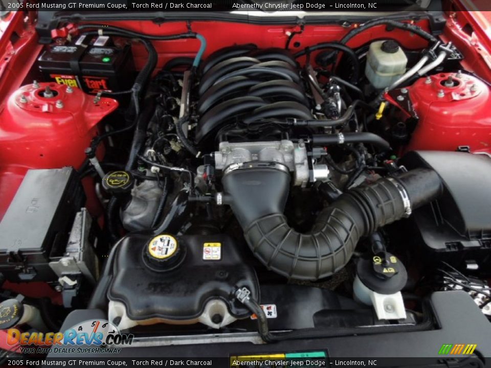 2005 Ford Mustang GT Premium Coupe 4.6 Liter SOHC 24-Valve VVT V8 Engine Photo #20