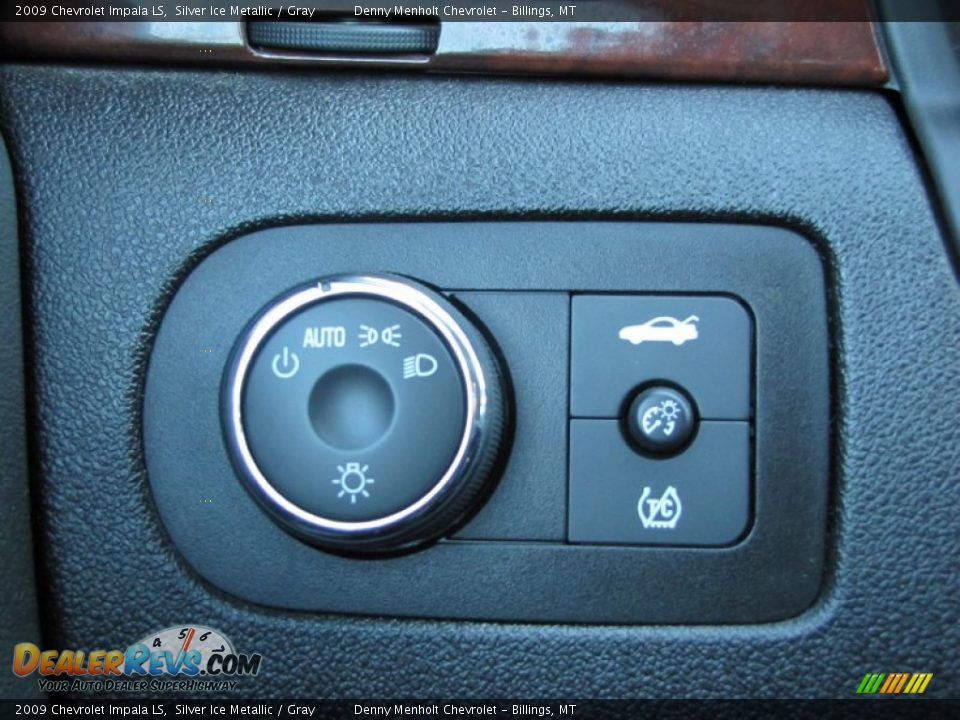 2009 Chevrolet Impala LS Silver Ice Metallic / Gray Photo #16