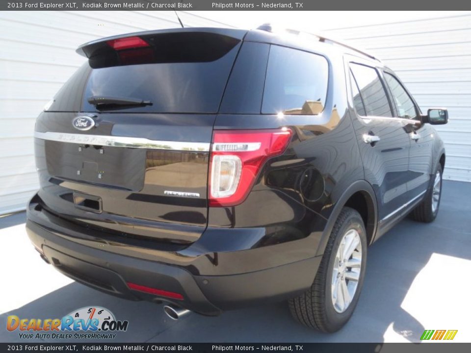 2013 Ford Explorer XLT Kodiak Brown Metallic / Charcoal Black Photo #3