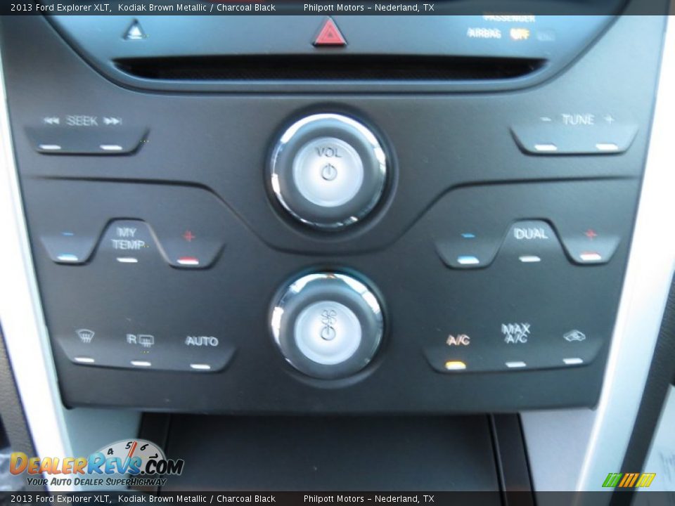 2013 Ford Explorer XLT Kodiak Brown Metallic / Charcoal Black Photo #27