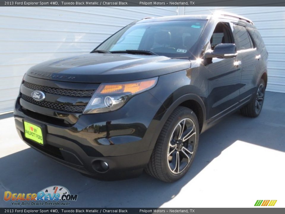 Front 3/4 View of 2013 Ford Explorer Sport 4WD Photo #6