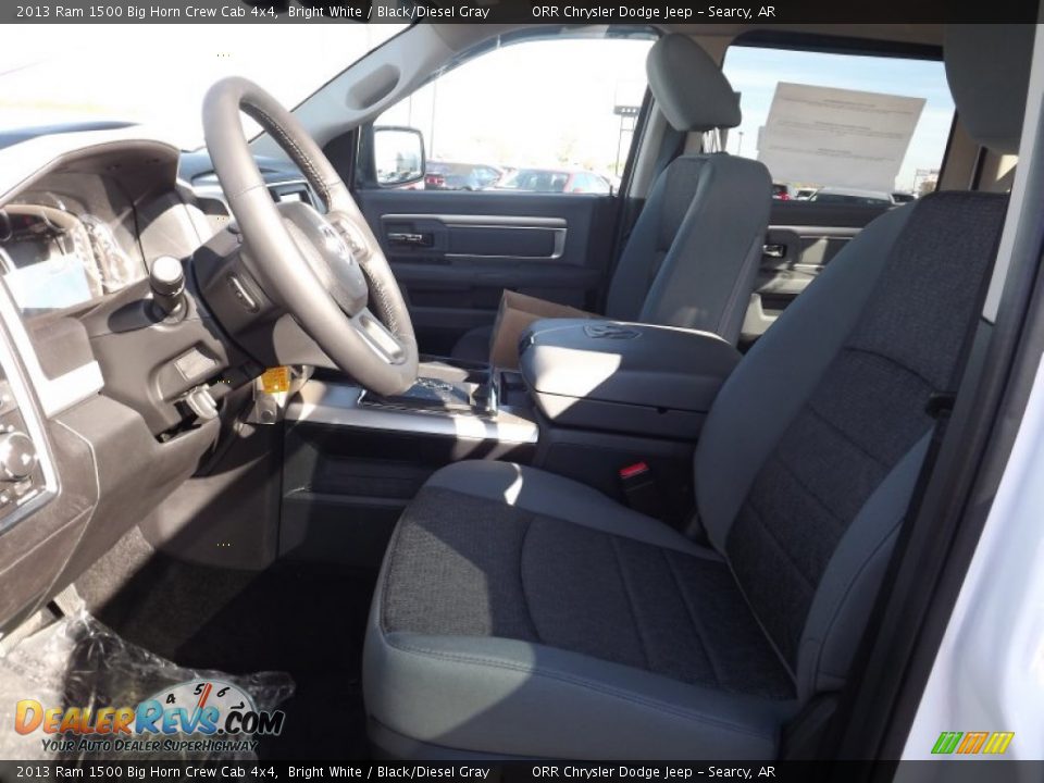 2013 Ram 1500 Big Horn Crew Cab 4x4 Bright White / Black/Diesel Gray Photo #11