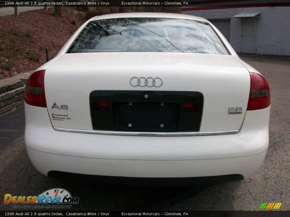 1998 Audi A6 2.8 quattro Sedan Casablanca White / Onyx Photo #4