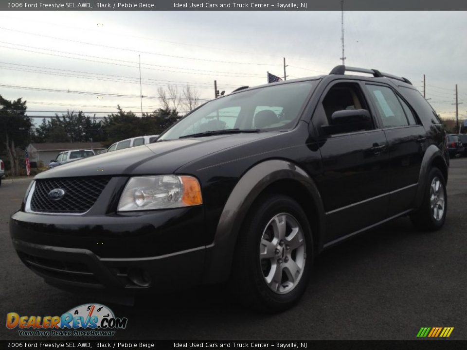 2006 Ford Freestyle SEL AWD Black / Pebble Beige Photo #1
