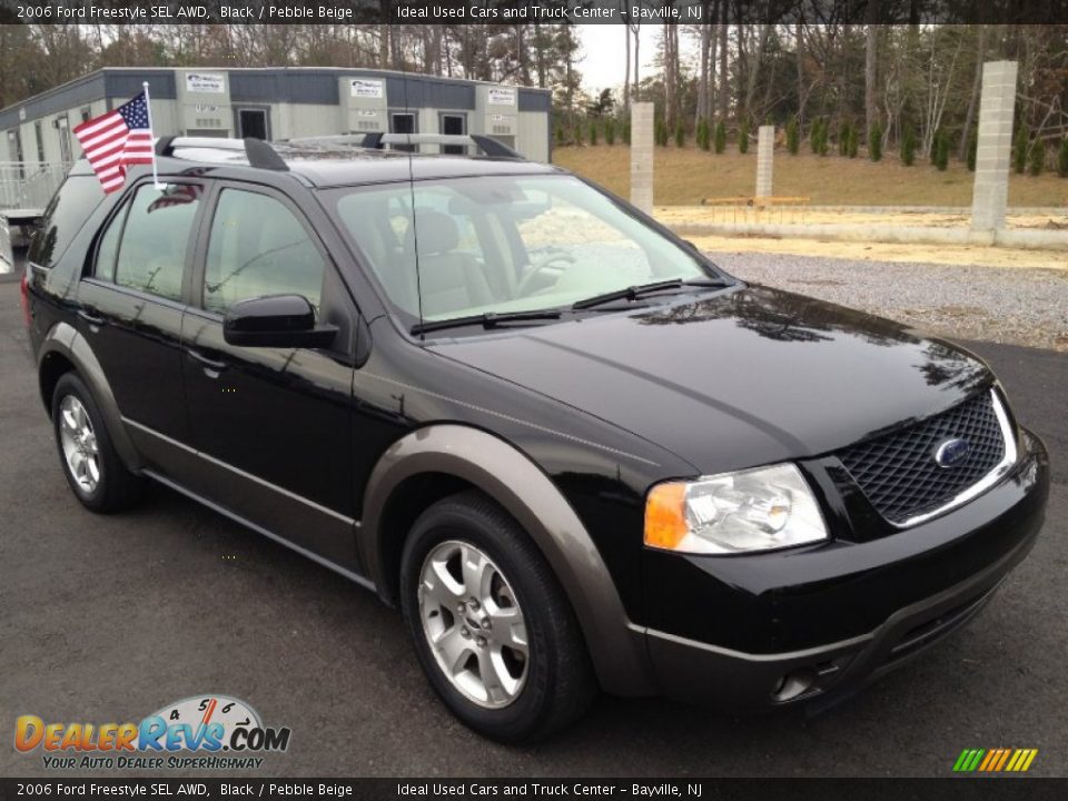 2006 Ford Freestyle SEL AWD Black / Pebble Beige Photo #3