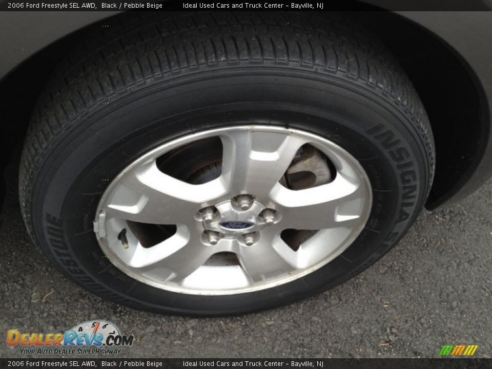 2006 Ford Freestyle SEL AWD Black / Pebble Beige Photo #4