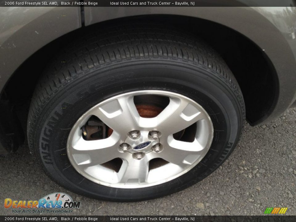 2006 Ford Freestyle SEL AWD Black / Pebble Beige Photo #15