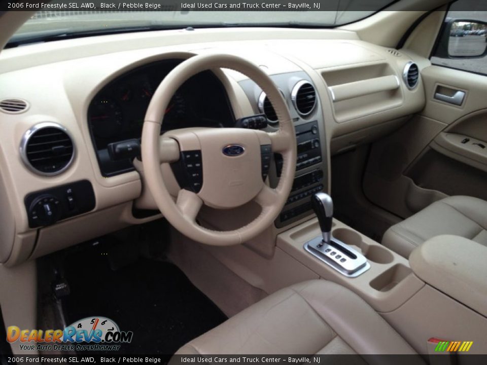 2006 Ford Freestyle SEL AWD Black / Pebble Beige Photo #21