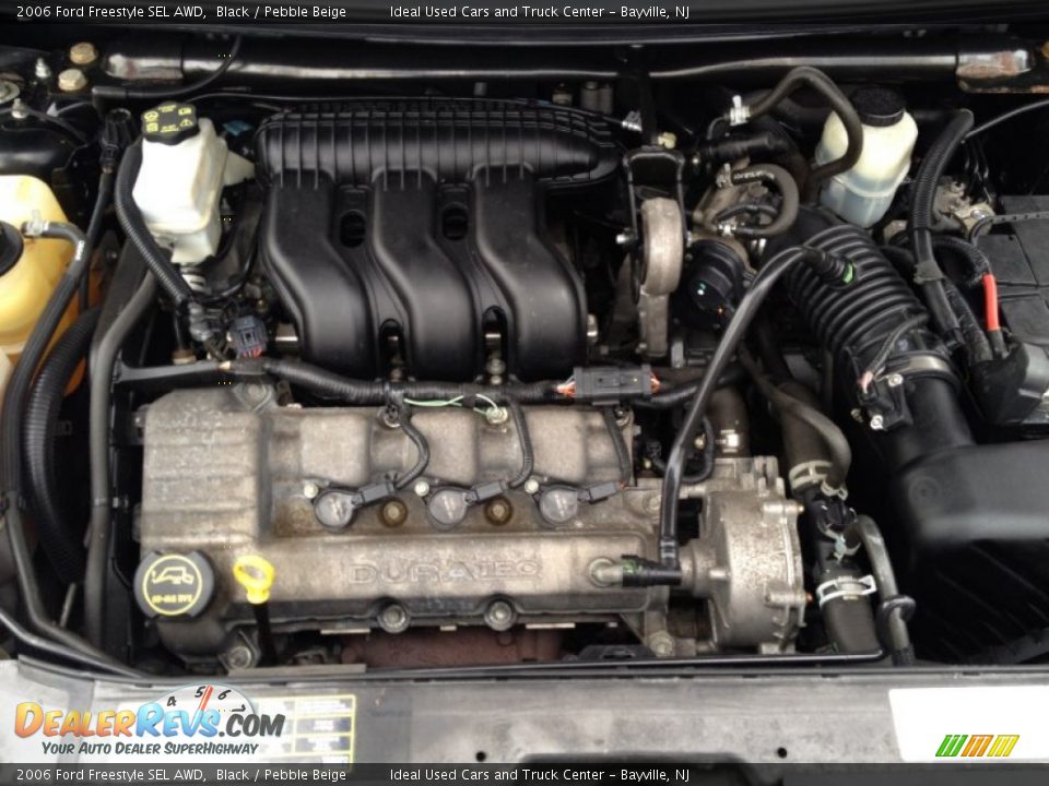 2006 Ford Freestyle SEL AWD Black / Pebble Beige Photo #28
