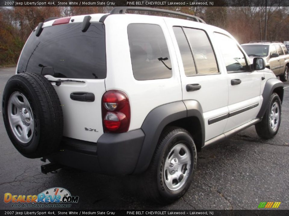 2007 Jeep Liberty Sport 4x4 Stone White / Medium Slate Gray Photo #5