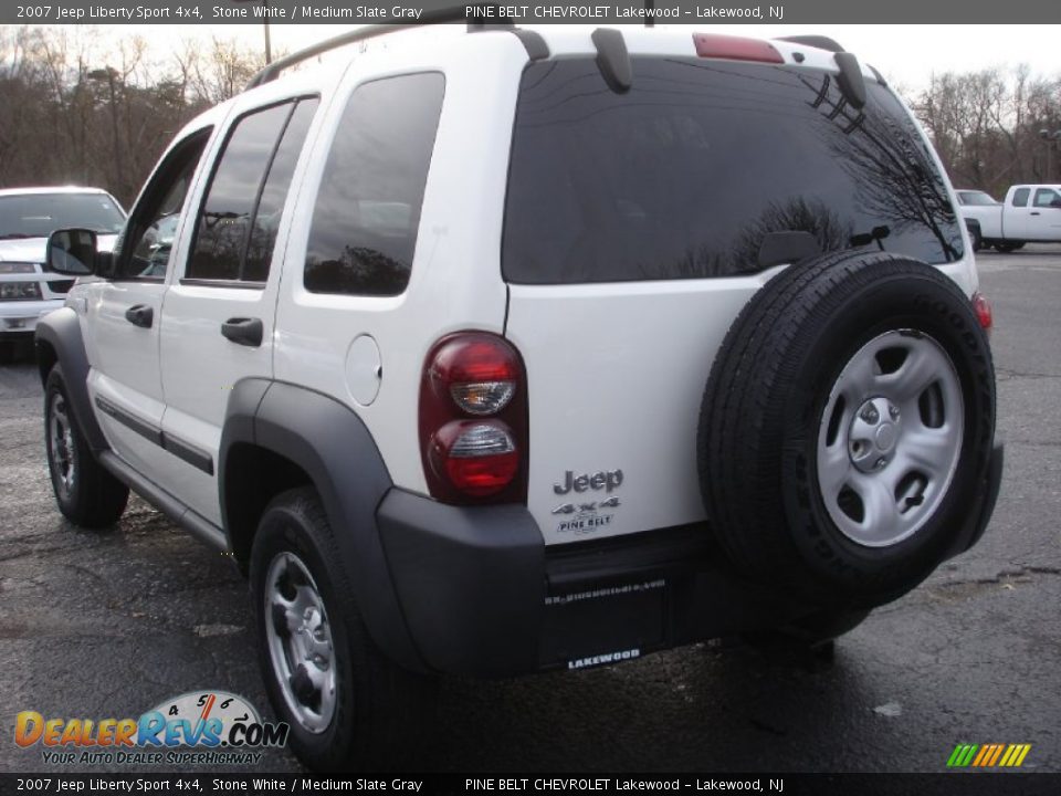 2007 Jeep Liberty Sport 4x4 Stone White / Medium Slate Gray Photo #7