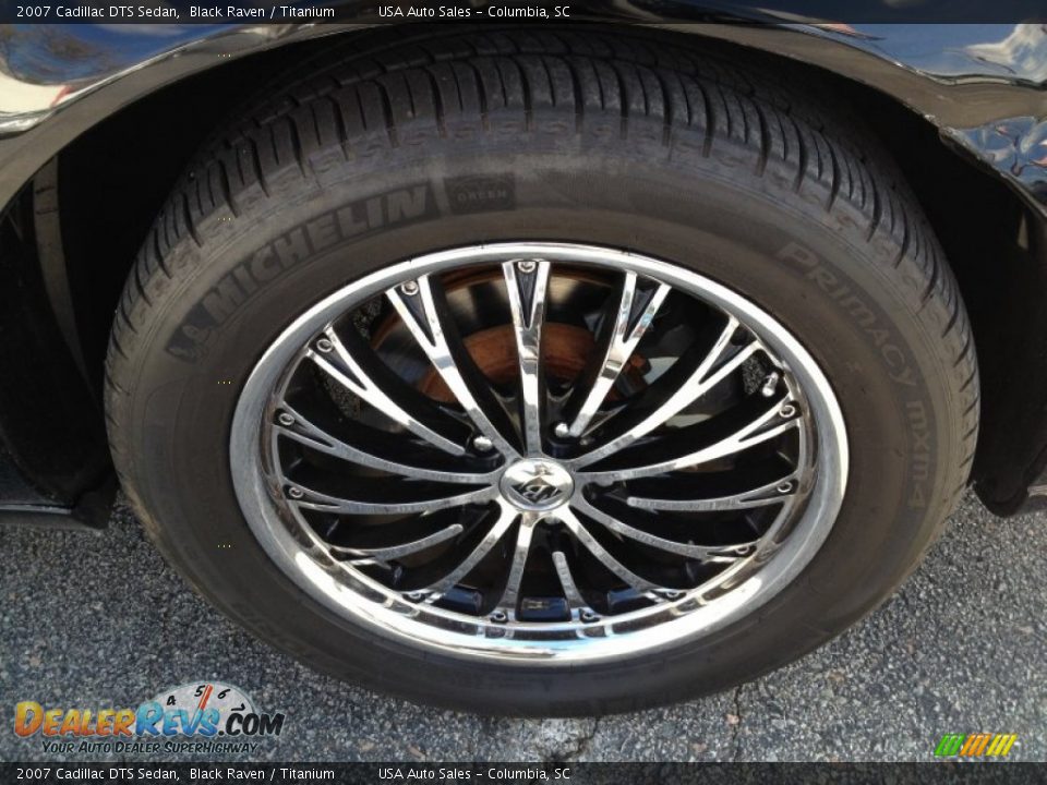 Custom Wheels of 2007 Cadillac DTS Sedan Photo #8