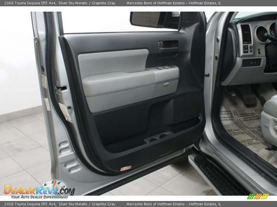 2009 Toyota Sequoia SR5 4x4 Silver Sky Metallic / Graphite Gray Photo #16