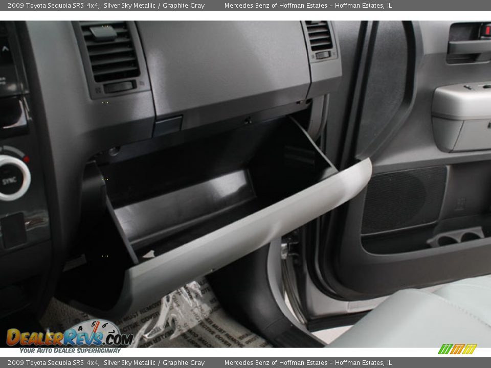 2009 Toyota Sequoia SR5 4x4 Silver Sky Metallic / Graphite Gray Photo #21