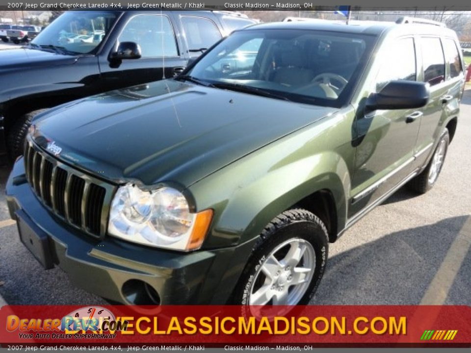 2007 Jeep Grand Cherokee Laredo 4x4 Jeep Green Metallic / Khaki Photo #1