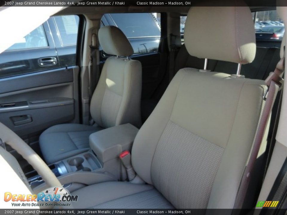 2007 Jeep Grand Cherokee Laredo 4x4 Jeep Green Metallic / Khaki Photo #4