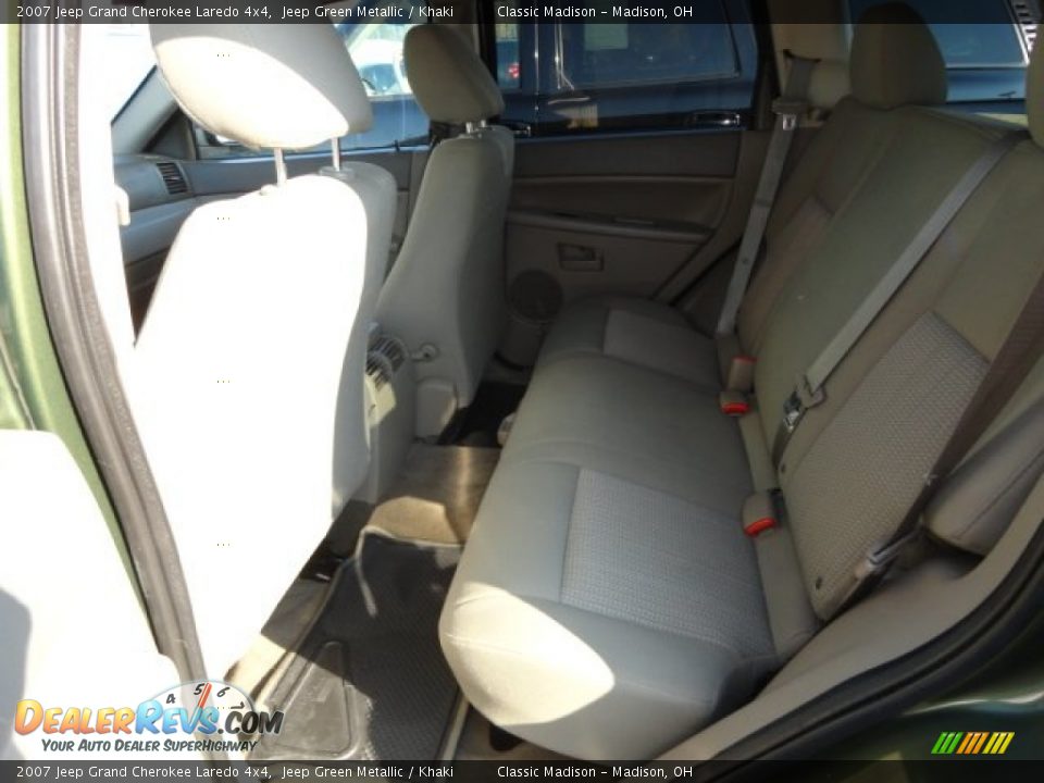 2007 Jeep Grand Cherokee Laredo 4x4 Jeep Green Metallic / Khaki Photo #7