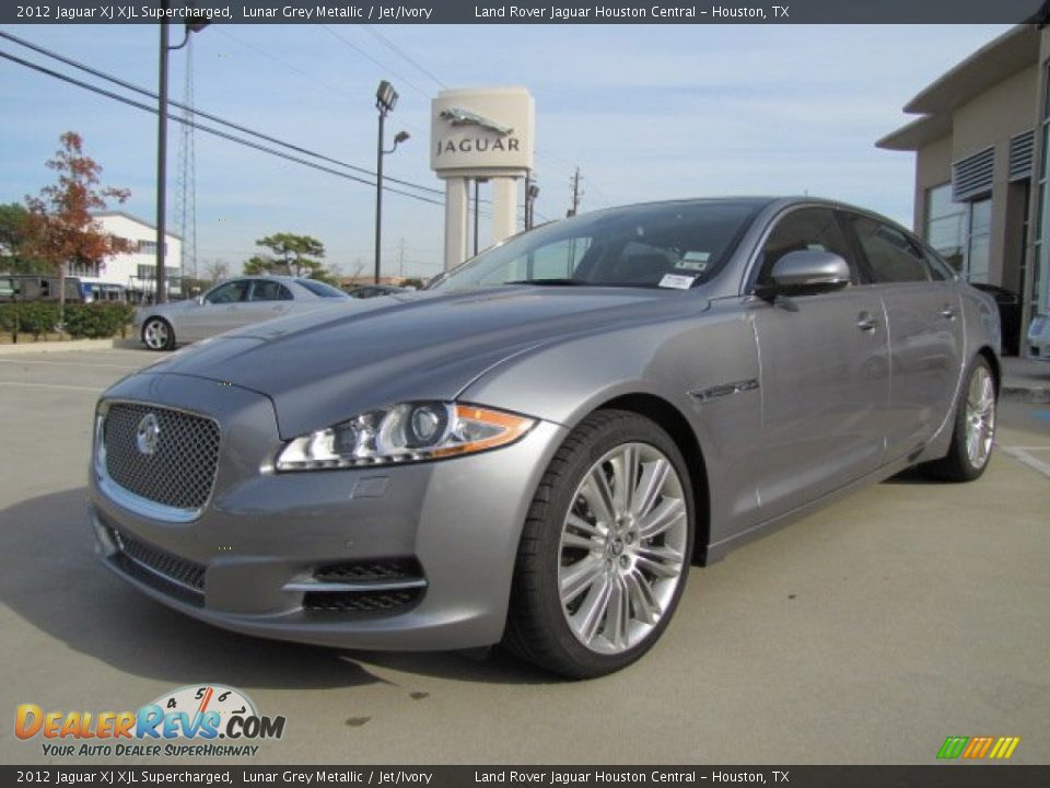 Front 3/4 View of 2012 Jaguar XJ XJL Supercharged Photo #5