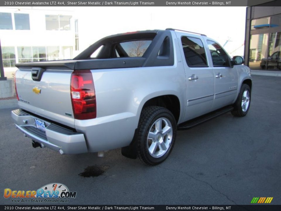 2010 Chevrolet Avalanche LTZ 4x4 Sheer Silver Metallic / Dark Titanium/Light Titanium Photo #7